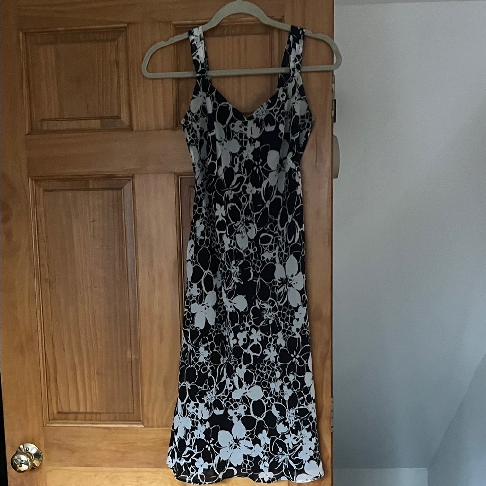 Ann Taylor Black and White Floral Midi Dress